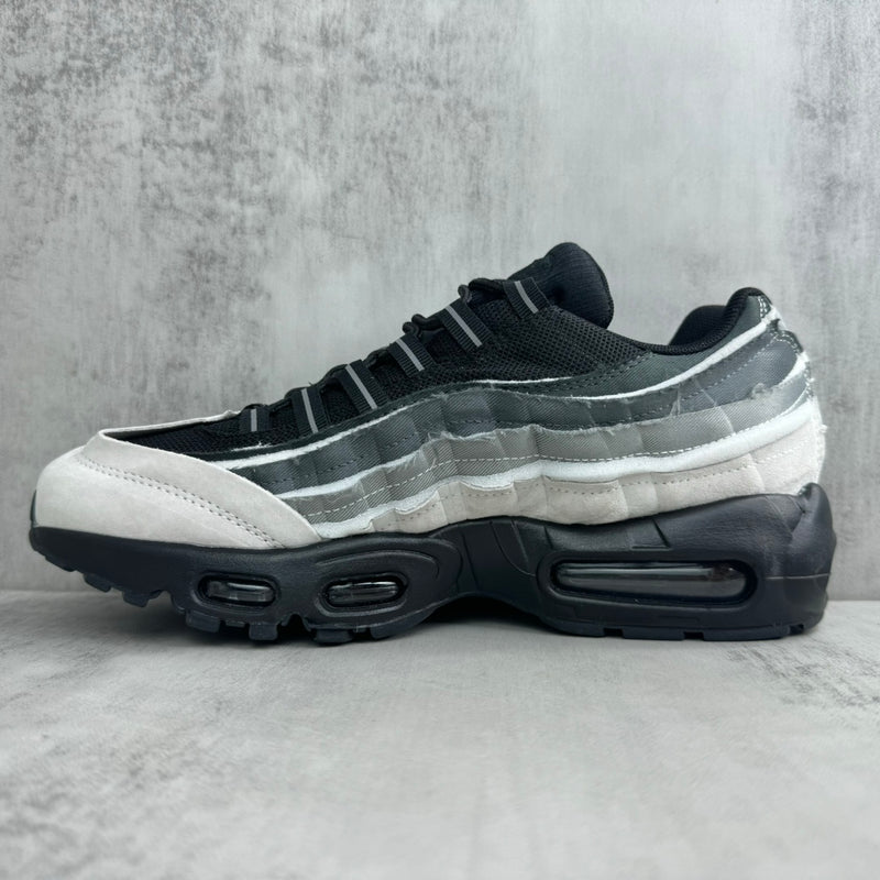 Air Max 95 x CDG  “Cinza e preto”