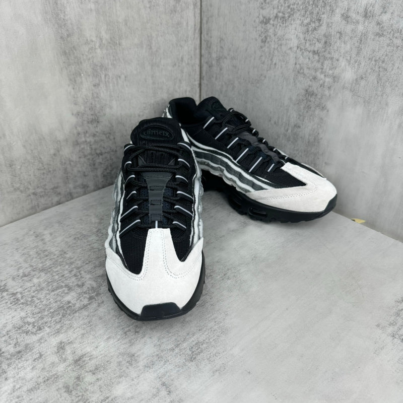 Air Max 95 x CDG  “Cinza e preto”